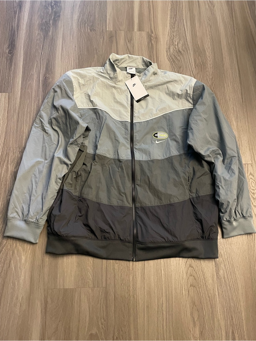 Men’s Nike NSW Air Max 95 “Neon” 2025 Retro Jacket — Gray — Size L — IO3152-060